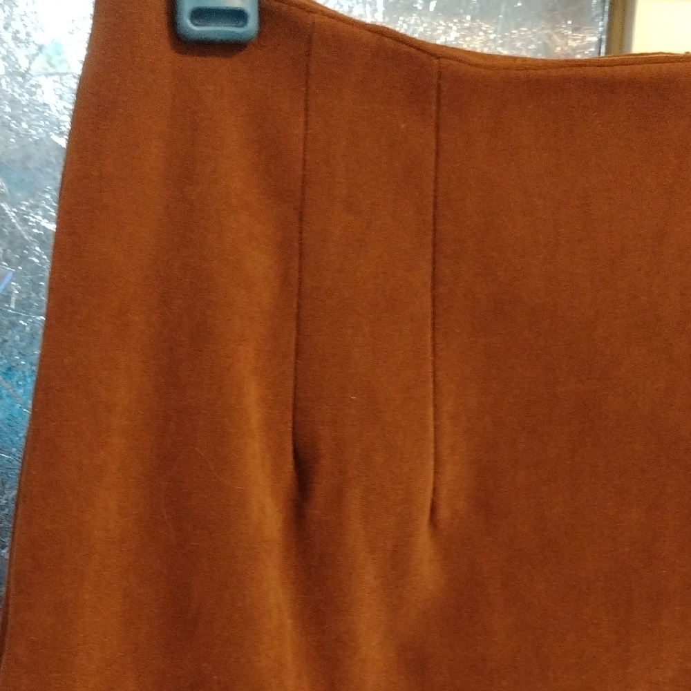 Elegant Brown Skirt - Picture 5 of 10